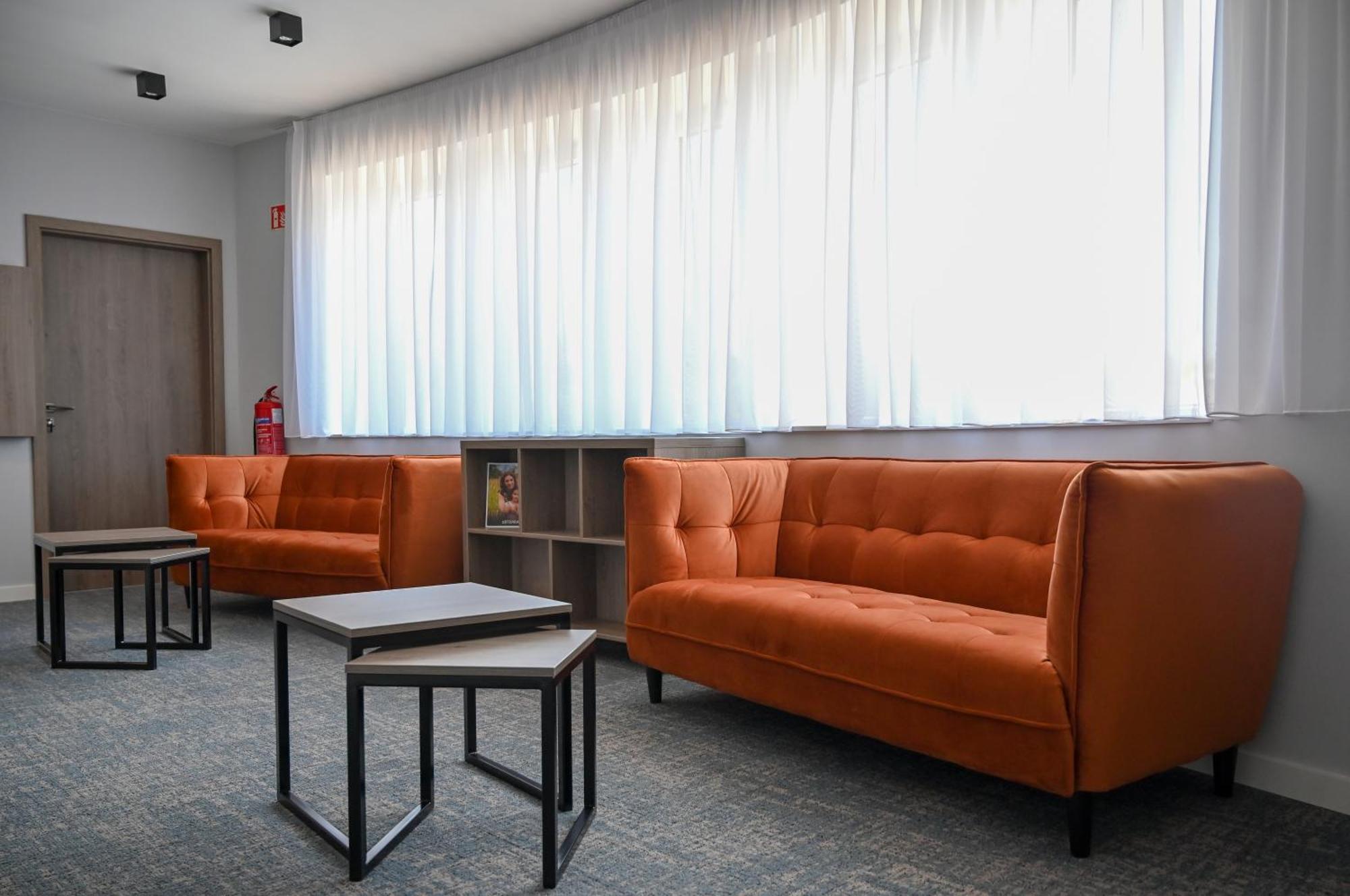Nn Boutique Hotel Tiszaújváros エクステリア 写真